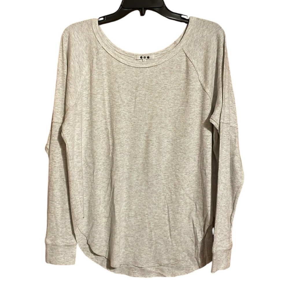 •3 DOTS•NWOT HEATHERED GRAY WAFFLE KNIT EXPOSED SEAMS SCOOPNECK TOP SIZE MEDIUM